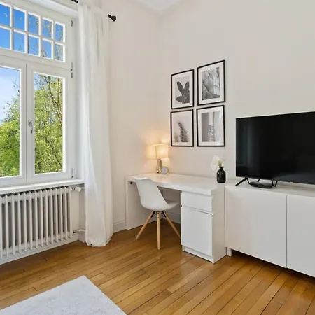 Homestay Spacious & Tranquil In Limpertsberg Luxembourg