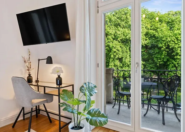 Spacious & Tranquil In Limpertsberg Homestay Luxembourg